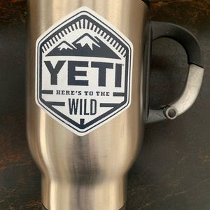 New  hiking travel mug handle hooks onto backpack or belt